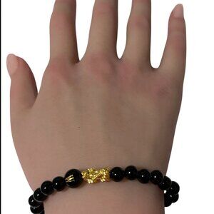 18K Gold Pixiu Piyao Bracelet Gemstones Onyx 6mm Elastic Bracelet Letter W 6.5"
